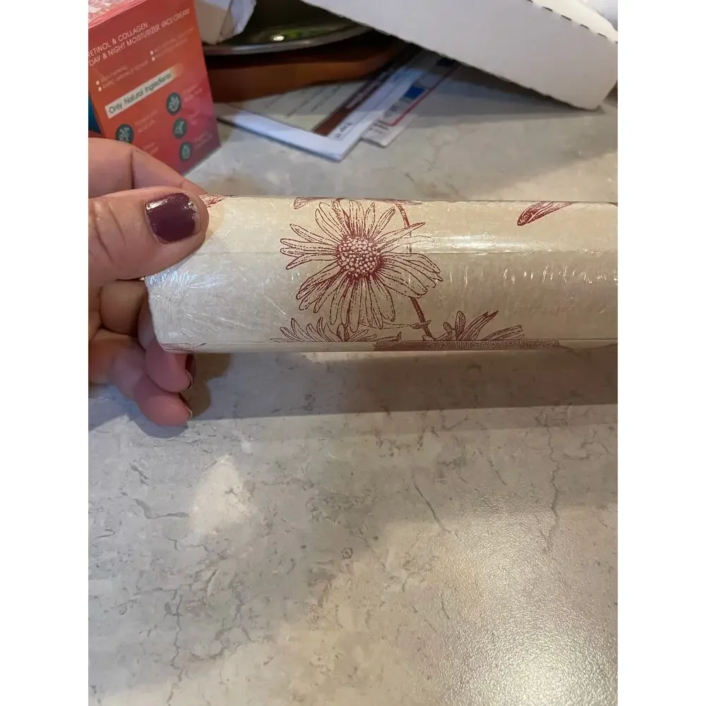 Vintage Bunny Toile Cream W Red Rabbits & Botanicals Prepasted Double Roll USA